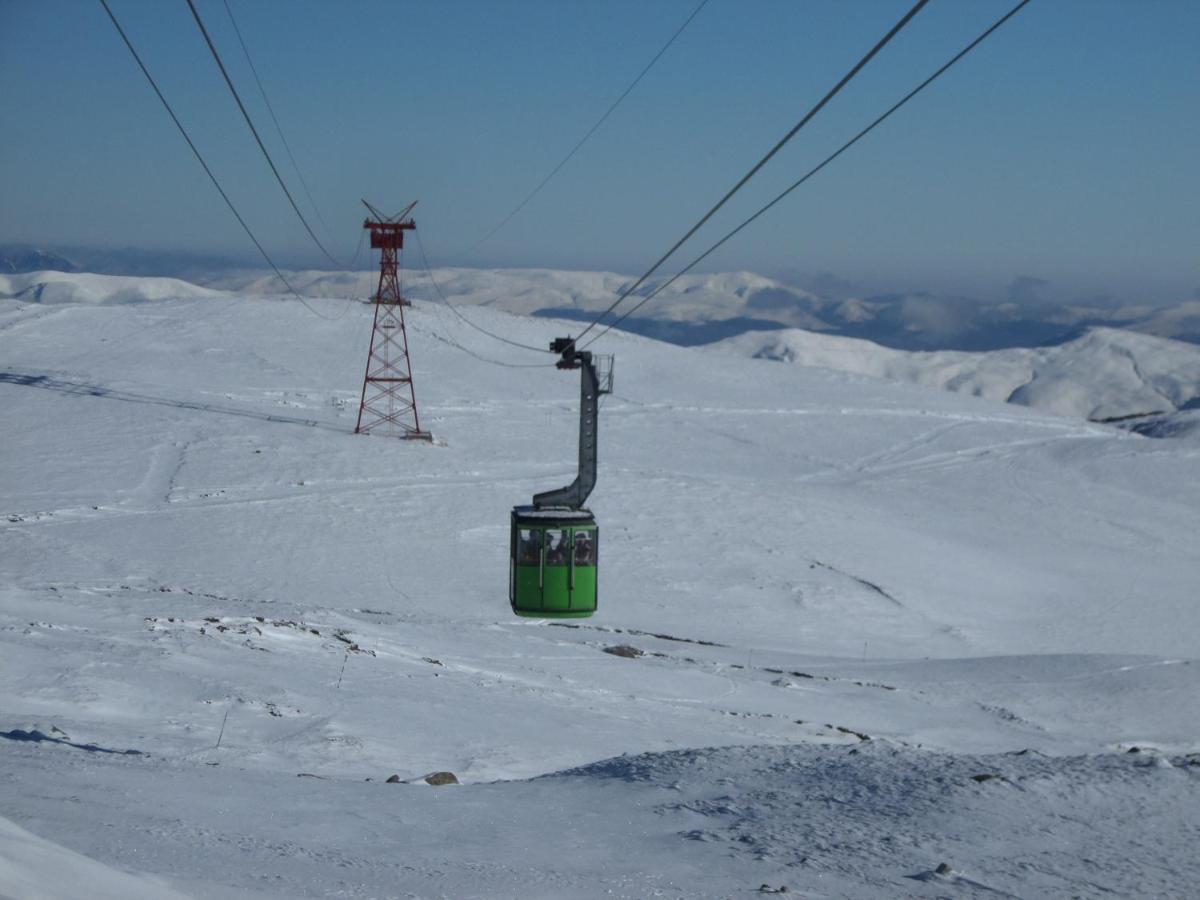 Kalinderu Skier'S Apartament Bellevue Busteni Luaran gambar