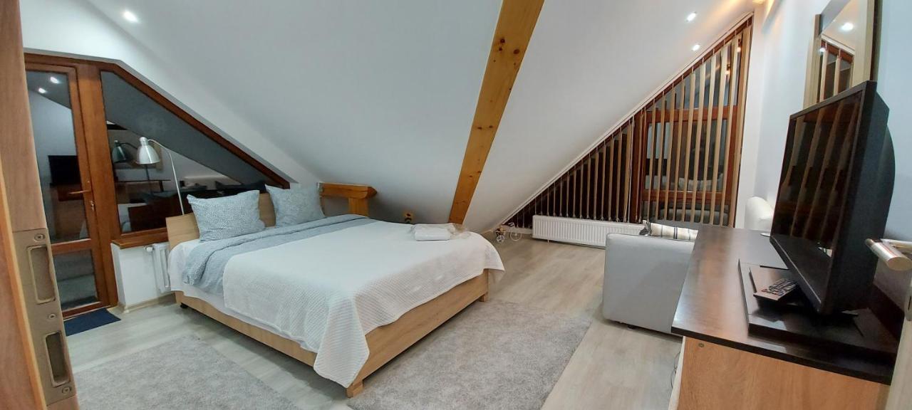 Kalinderu Skier'S Apartament Bellevue Busteni Luaran gambar