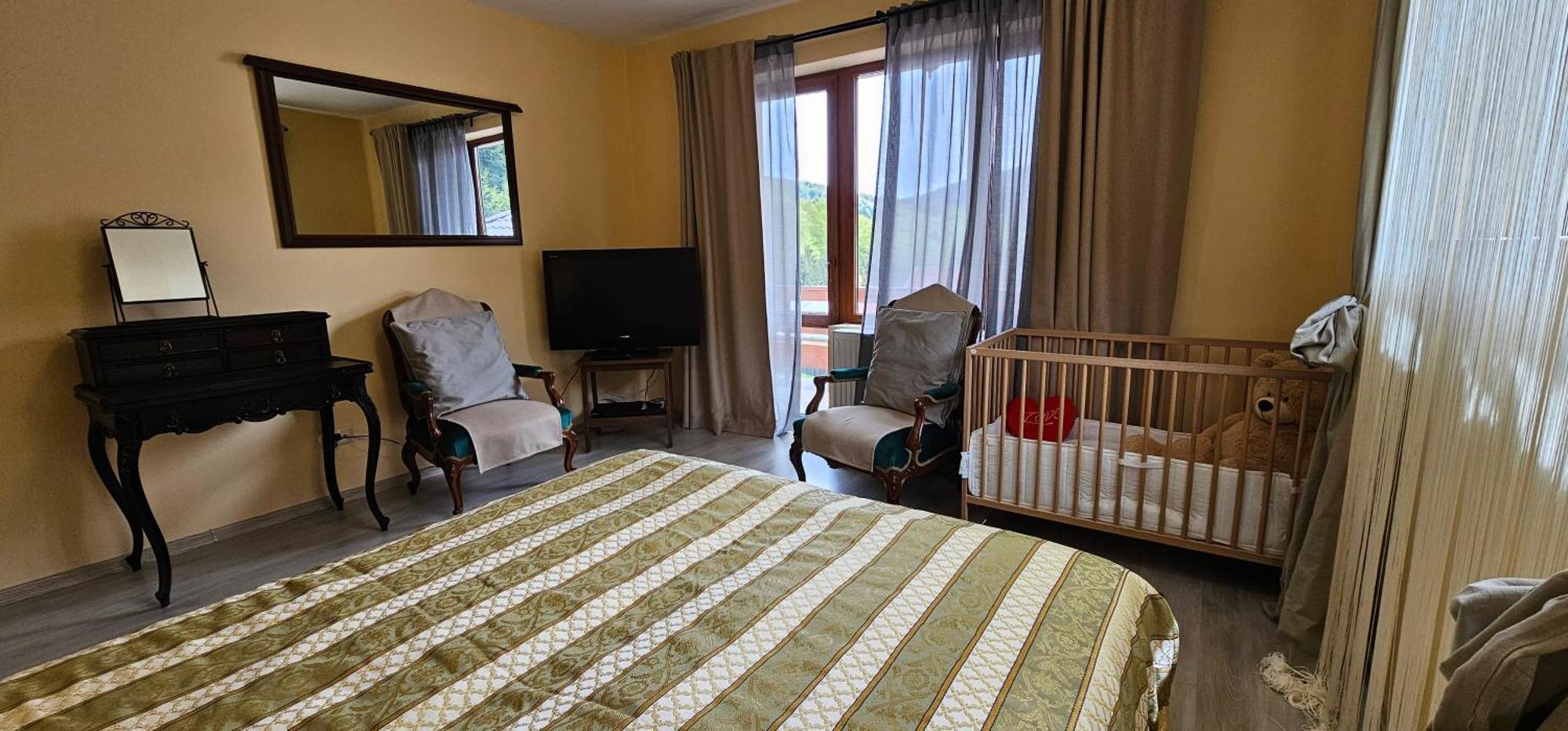 Kalinderu Skier'S Apartament Bellevue Busteni Bilik gambar